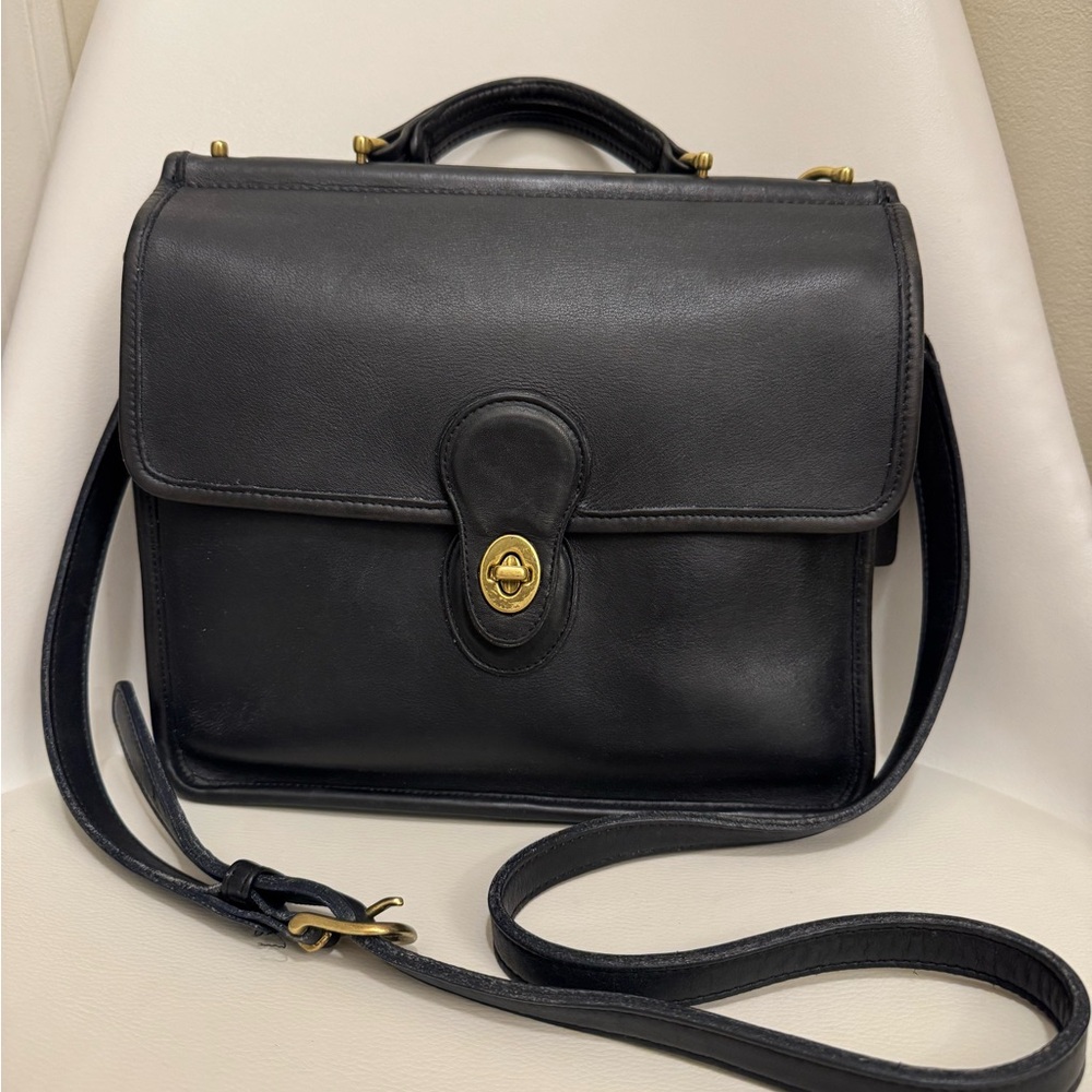 Coach Vintage Black Willis Bag 9927